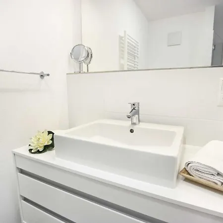 Βίλα Louisa - 51 *